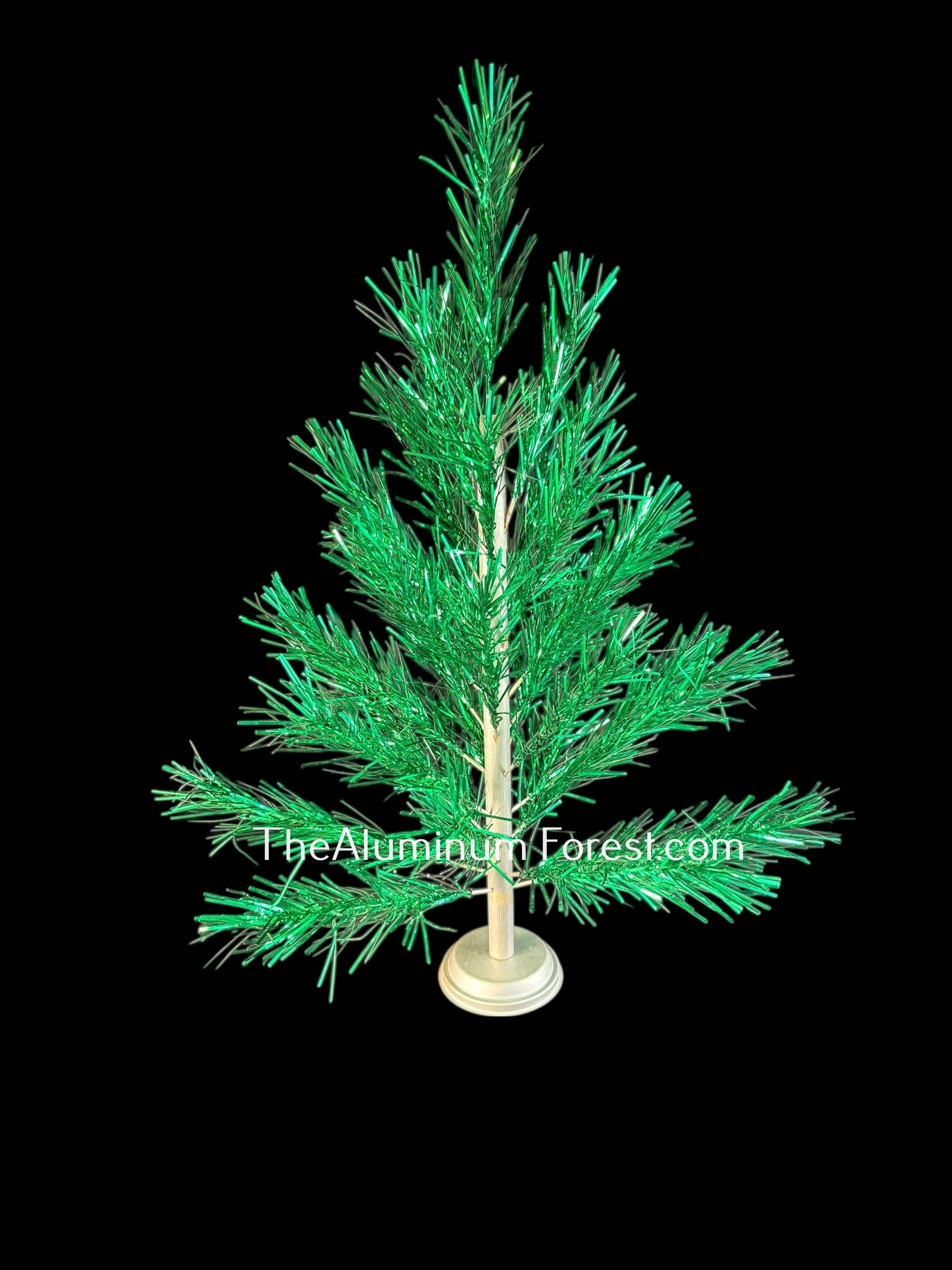 Car-Mac Green Aluminum Christmas Tree